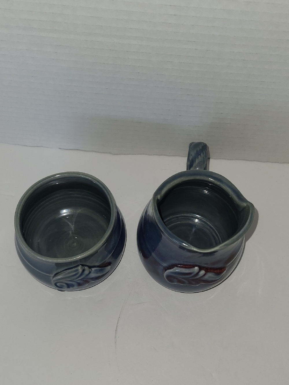 Handcrafted Signed Blue Ceramic Creamer and Sugar Set - Picture 3 of 8
